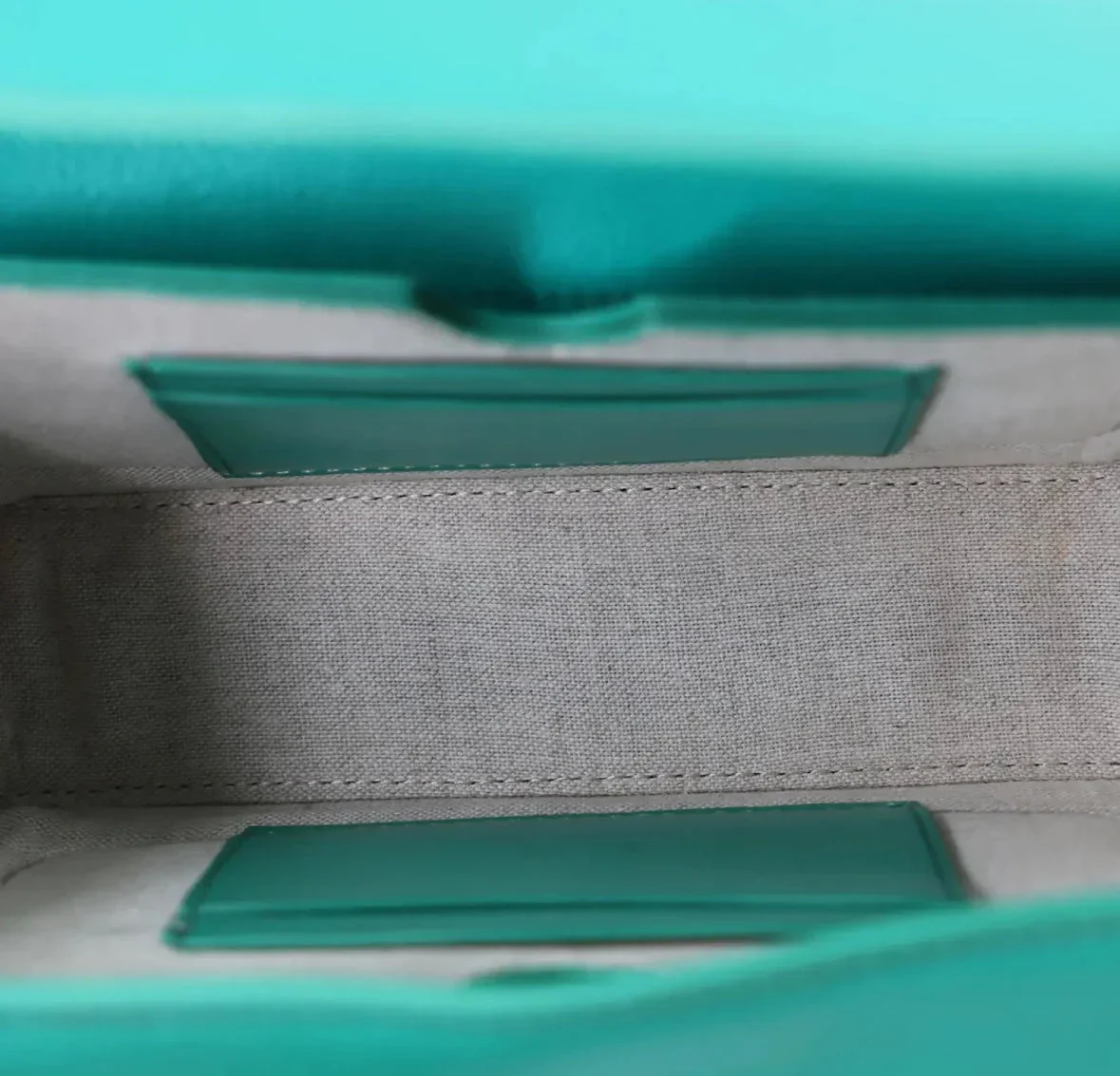 Adessa Biella Genuine Leather Handbag - Emerald - Image 4