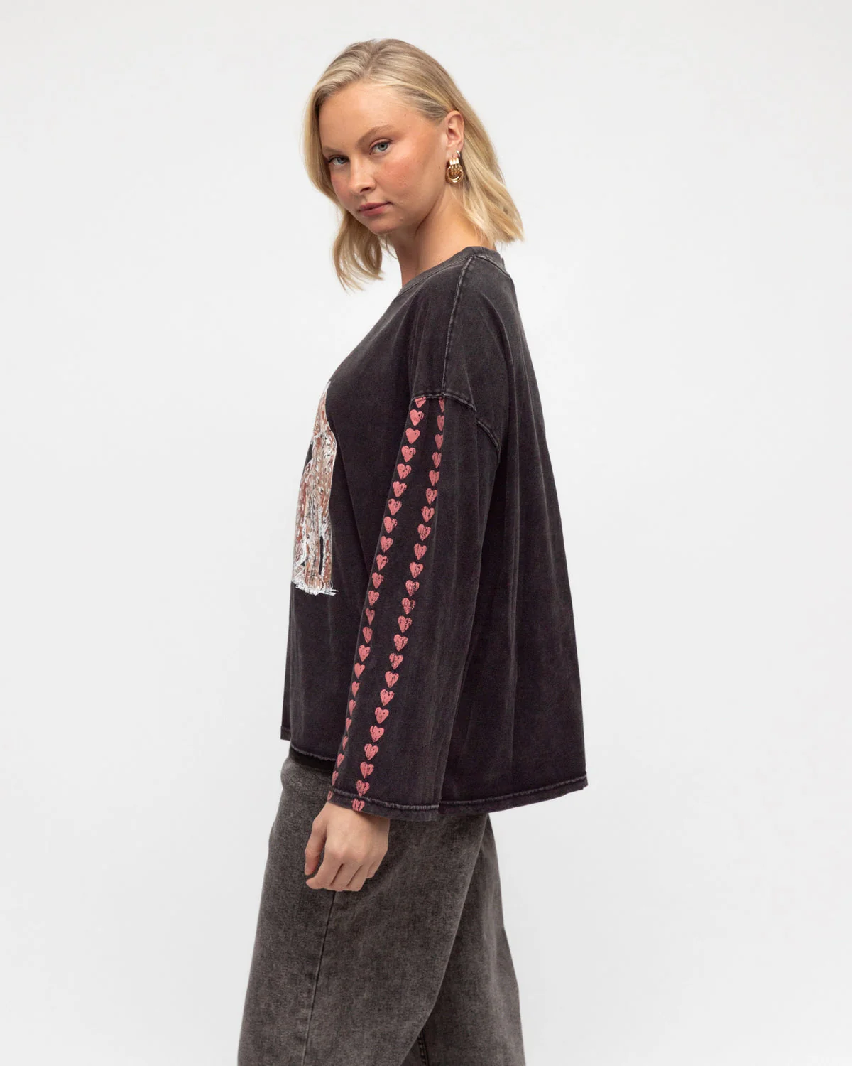 Paper Heart Flirting With Fortune Long Sleeved Vintage T-Shirt - Washed Black - Image 5